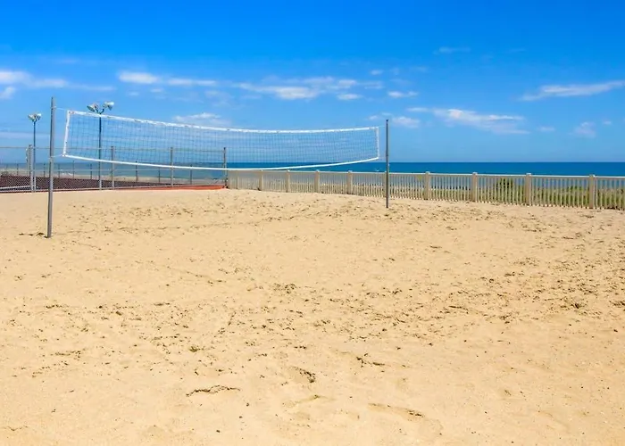 Convenient Beachfront With Balcony Pools Tennis Gym & Ac * Ocean City