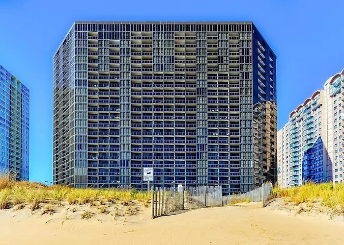 Holiday home Convenient Beachfront With Balcony Pools Tennis Gym & Ac Ocean City